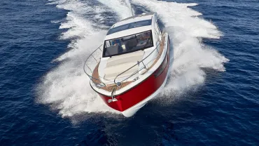 Sealine C330v