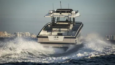 Dutch Craft 56 - na wyprawy nurkowe