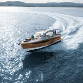 Sealine C390